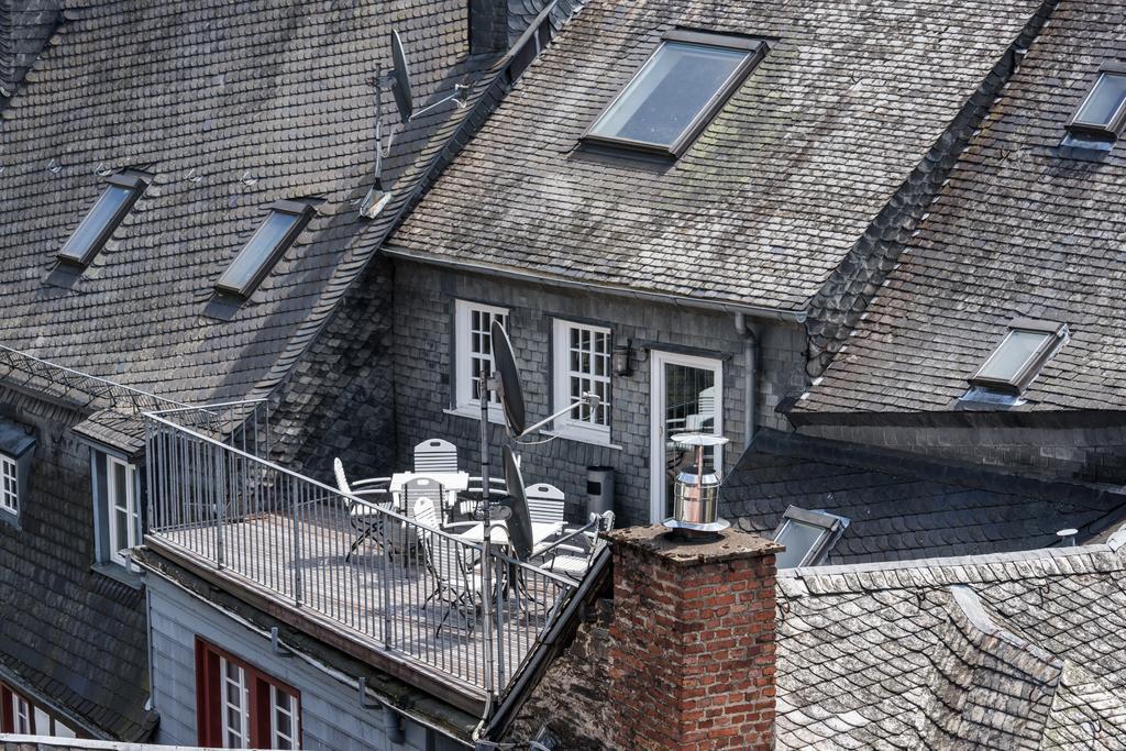 Horchem Hotel-Restaurant-Cafe-Bar มอนเชา ภายนอก รูปภาพ